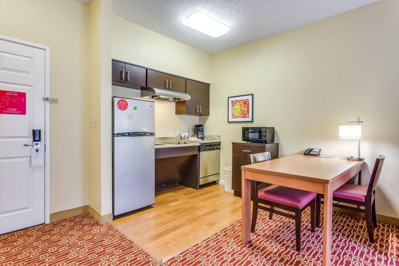 Towneplace Suites By Marriott Dallas Bedford Extérieur photo