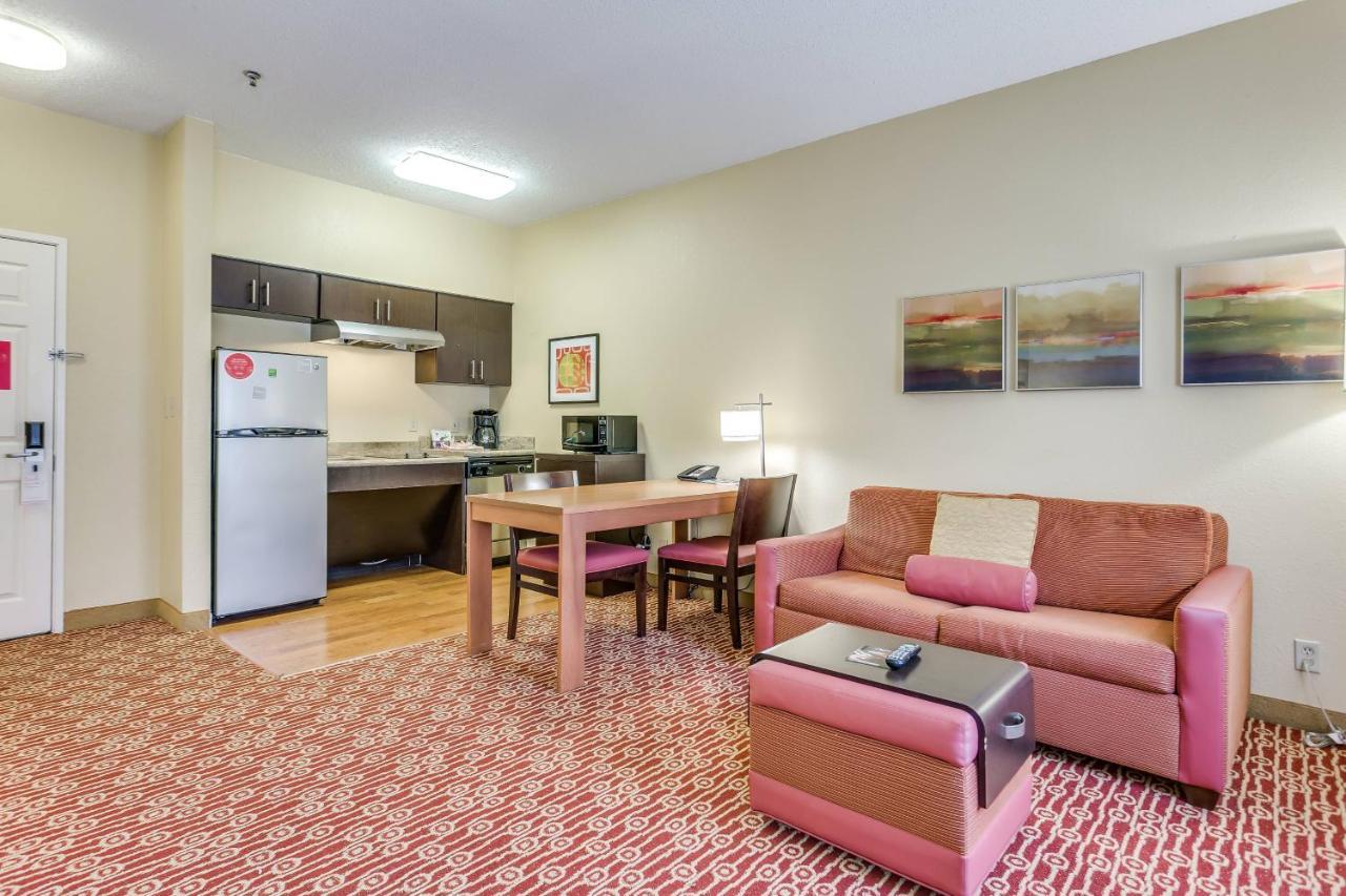 Towneplace Suites By Marriott Dallas Bedford Extérieur photo