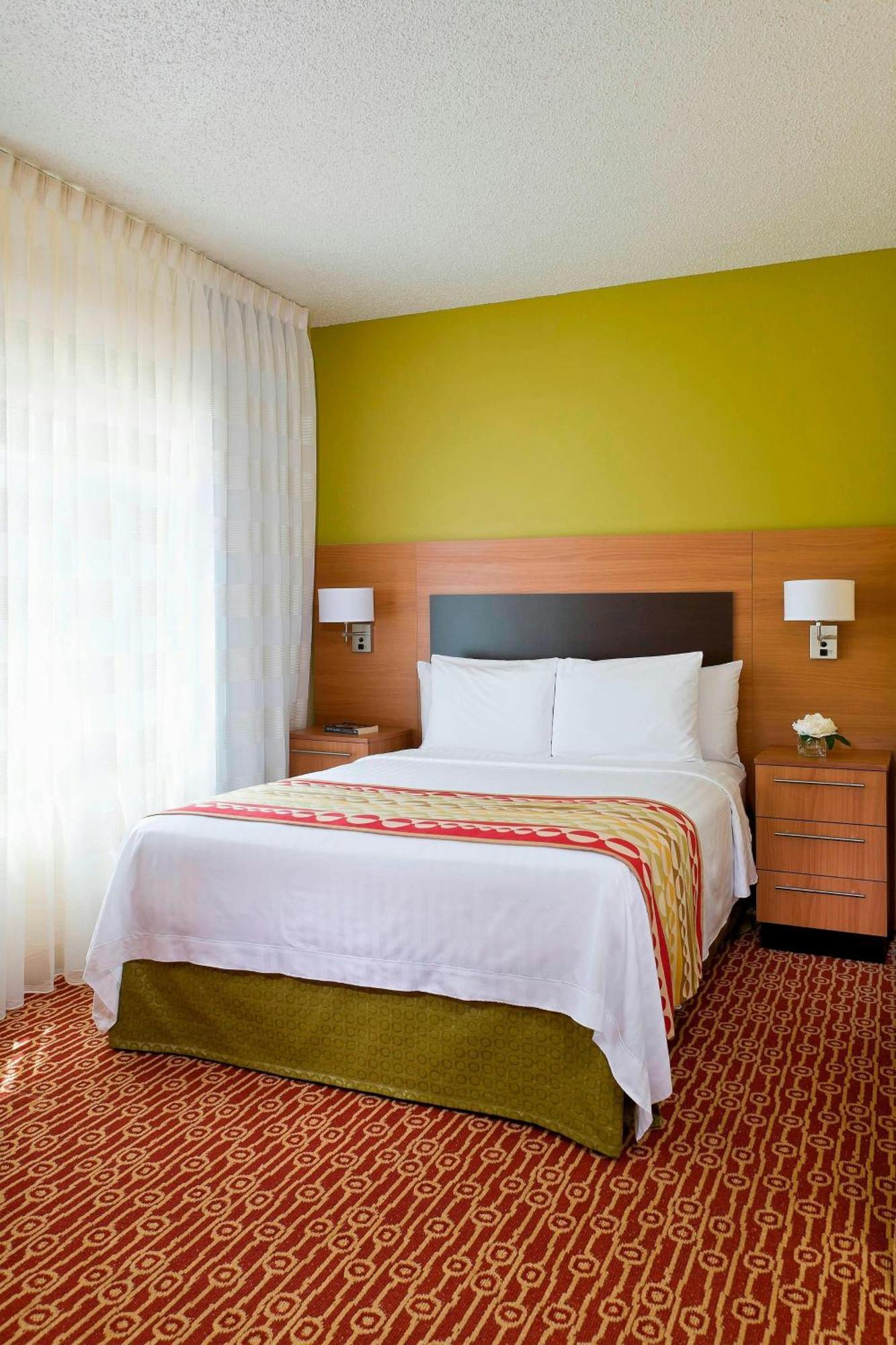Towneplace Suites By Marriott Dallas Bedford Extérieur photo